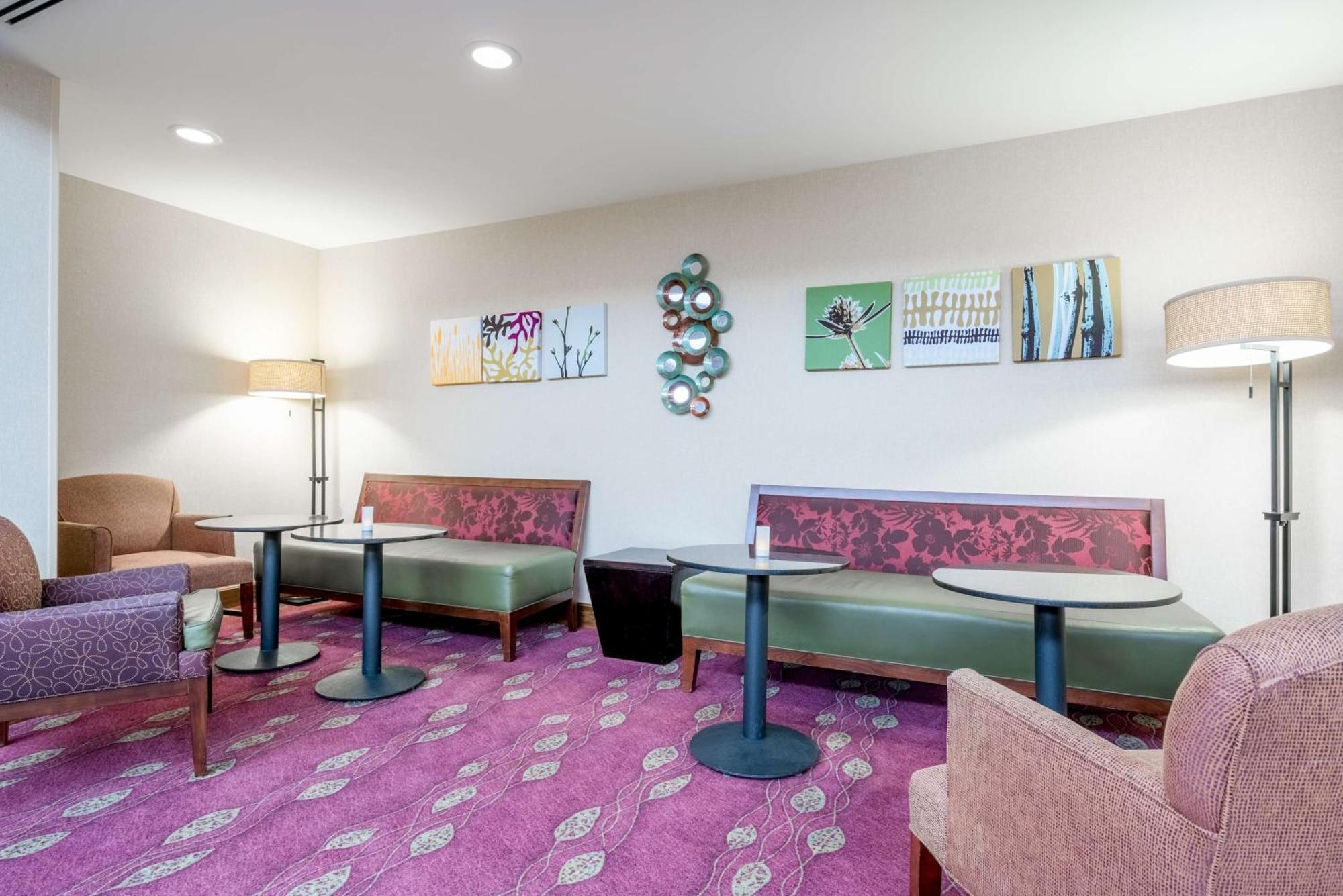 Hampton Inn Frostburg Esterno foto