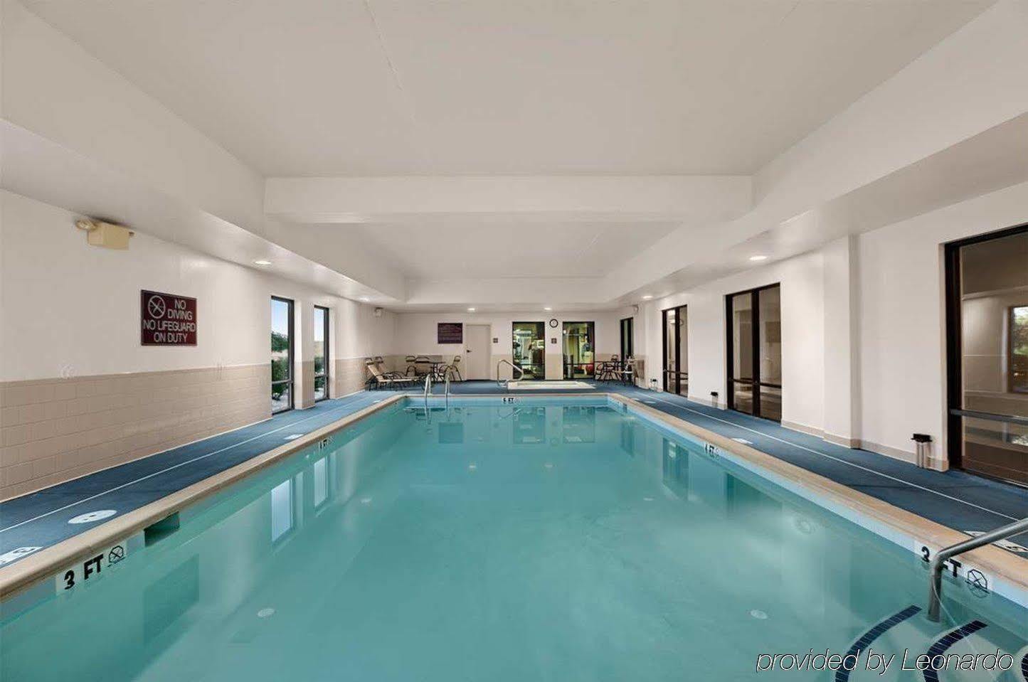 Hampton Inn Frostburg Esterno foto